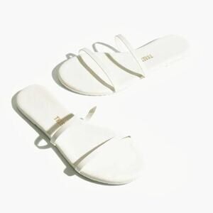 NWT TKEES GEMMA SANDALS